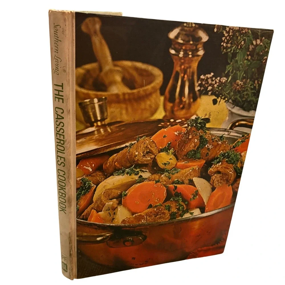 Vtg 1971 Southern Living The Casserole Cookbook Retro Kitchen Decor MCM Kitsch